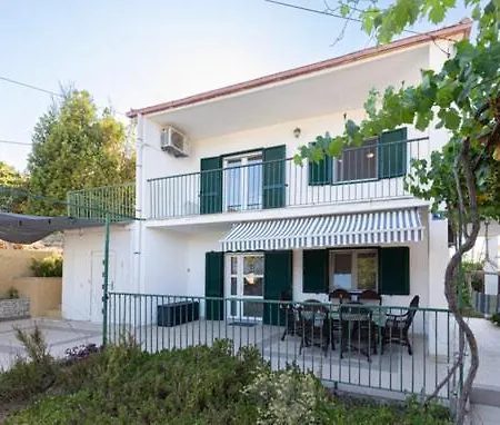 Matas Apartment Trogir